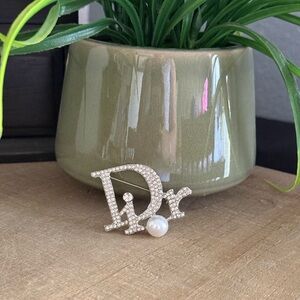 Silver Tone Rhinestone Brooch with Pearl Accent | Statement Pin